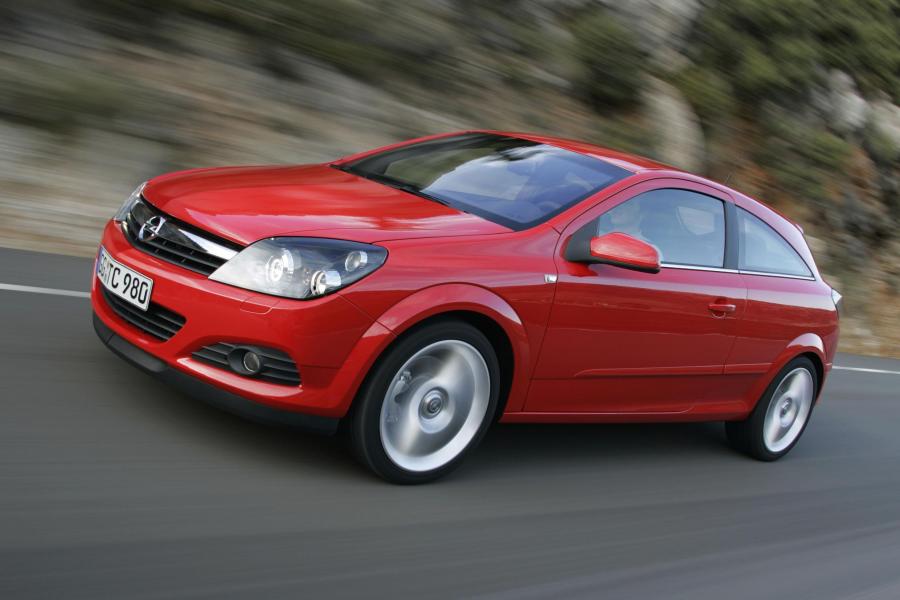  Opel Astra GTC 2005 года  (фото 57 из 212)